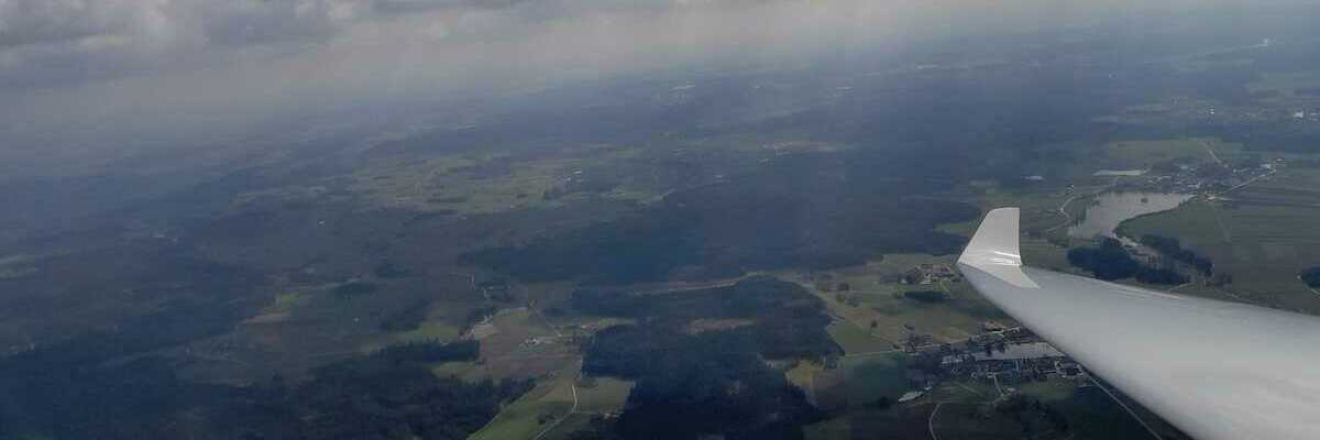 Flugwegposition um 12:43:25: Aufgenommen in der Nähe von Gemeinde Reingers, Österreich in 1387 Meter